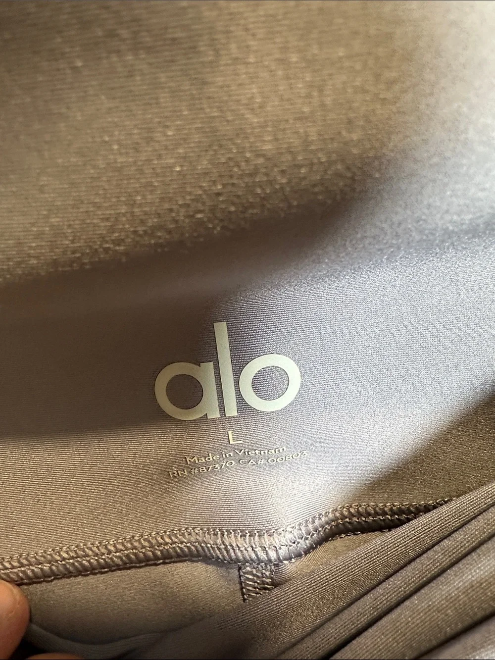 ALO Yoga High-Waist Leggings in Slate (4)